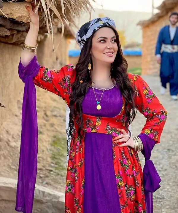 dress model kurdistan 40