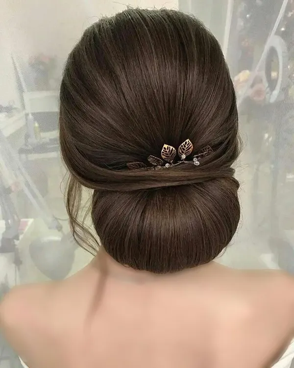 ترند جدیدترین شینیون اروپایی 2025 | برای دخترای مینیمال و باکلاس! 22 The latest European chignon 17