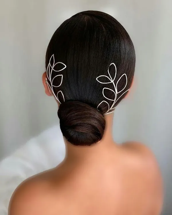 ترند جدیدترین شینیون اروپایی 2025 | برای دخترای مینیمال و باکلاس! 23 The latest European chignon 19