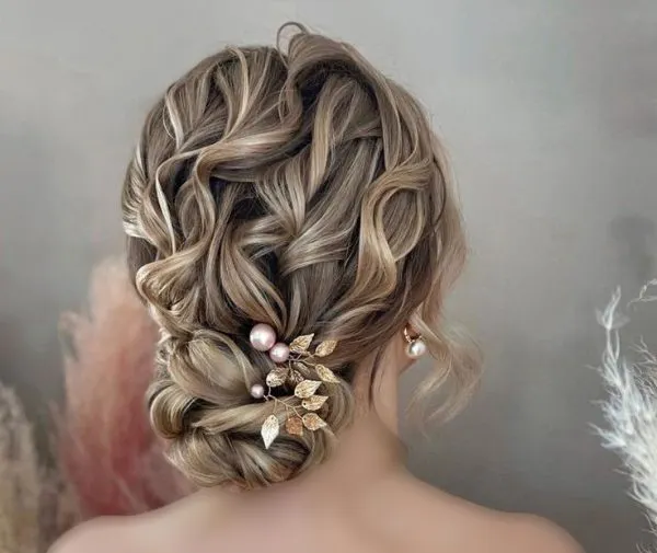 ترند جدیدترین شینیون اروپایی 2025 | برای دخترای مینیمال و باکلاس! 4 The latest European chignon 2
