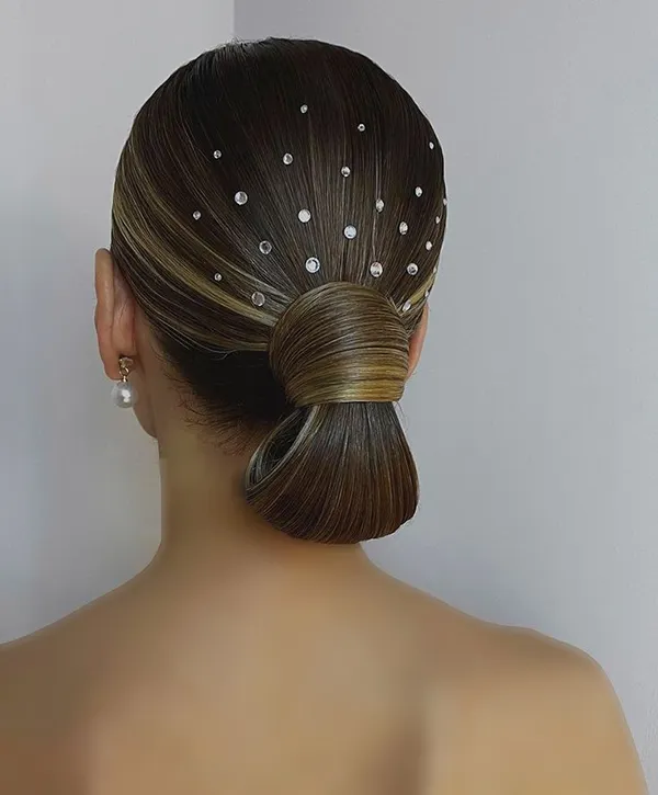 ترند جدیدترین شینیون اروپایی 2025 | برای دخترای مینیمال و باکلاس! 24 The latest European chignon 21