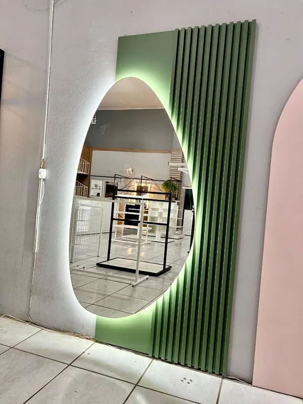 Deformed mirror design 1