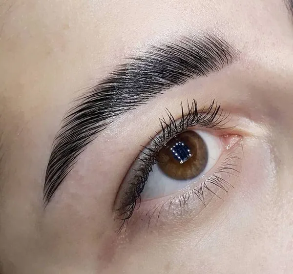 The cutest micro eyebrow models 11