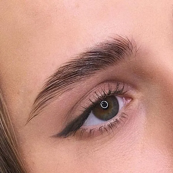 The cutest micro eyebrow models 15