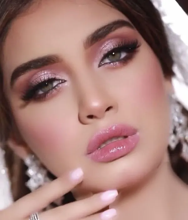 The new eye shadow of the bride 12