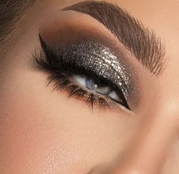 The new eye shadow of the bride 16