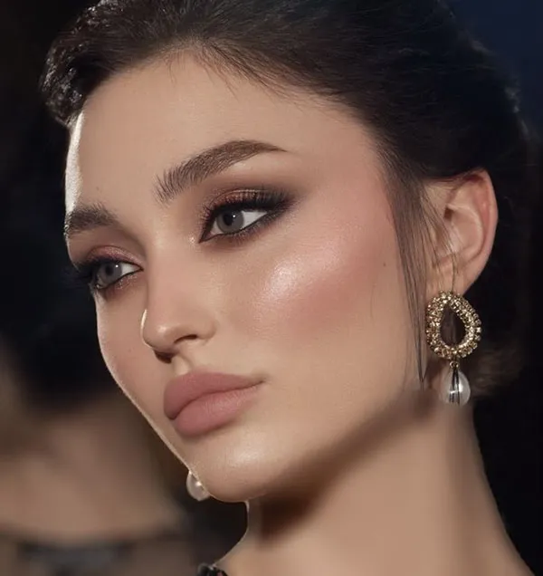 Beautiful makeup for girls 27