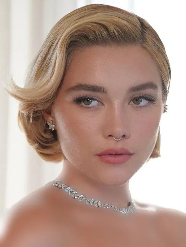 Beautiful short hairstyle 19