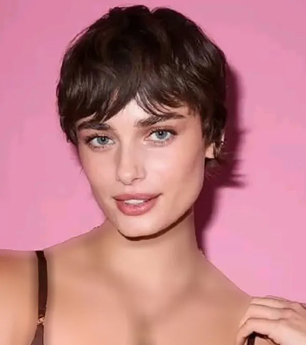 Beautiful short hairstyle 25