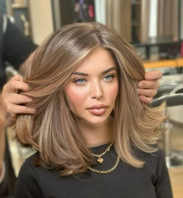 Beautiful short hairstyle 26