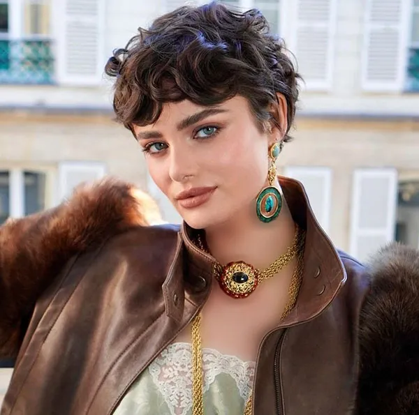 Beautiful short hairstyle 8
