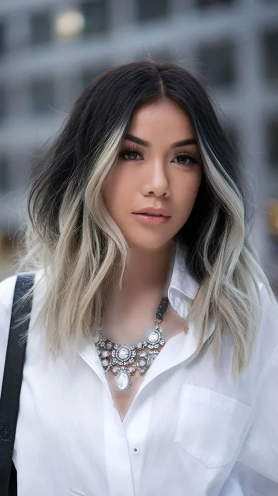 Black and blonde hair color 22