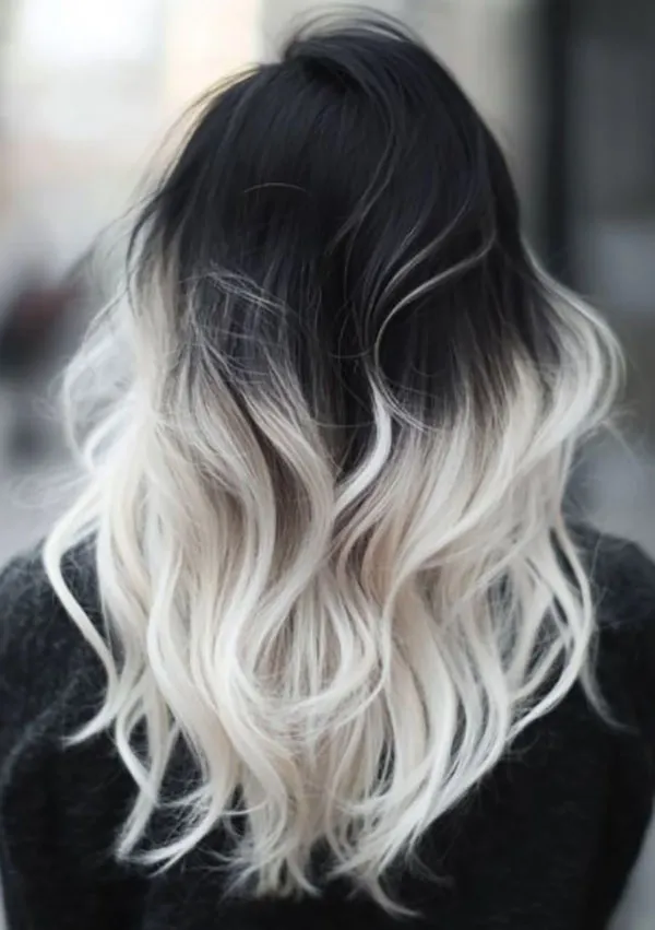 Black and blonde hair color 30