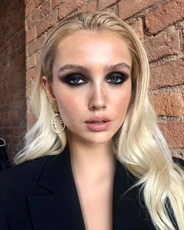37 مدل آرایش چشم مشکی دخترانه؛ از مدل ملایم تا اسموکی لاکچری! 4 Black eye makeup for girls 1