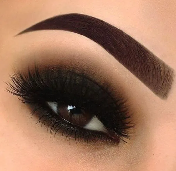 37 مدل آرایش چشم مشکی دخترانه؛ از مدل ملایم تا اسموکی لاکچری! 18 Black eye makeup for girls 17