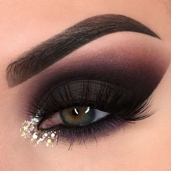 37 مدل آرایش چشم مشکی دخترانه؛ از مدل ملایم تا اسموکی لاکچری! 22 Black eye makeup for girls 21