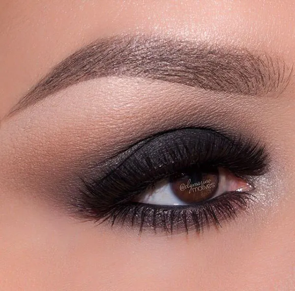 37 مدل آرایش چشم مشکی دخترانه؛ از مدل ملایم تا اسموکی لاکچری! 24 Black eye makeup for girls 23