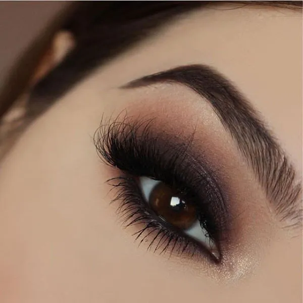 37 مدل آرایش چشم مشکی دخترانه؛ از مدل ملایم تا اسموکی لاکچری! 27 Black eye makeup for girls 25