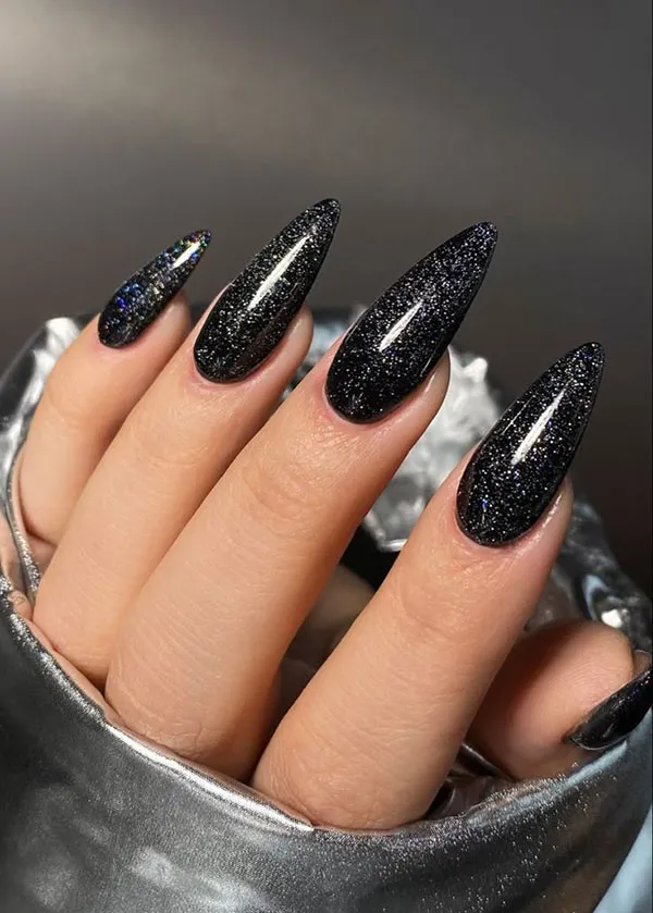 جدیدترین مدل ناخن آیس مشکی | 37 استایل شیک برای دخترای خفن! 14 Black ice nails 11