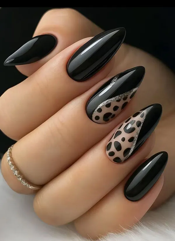 جدیدترین مدل ناخن آیس مشکی | 37 استایل شیک برای دخترای خفن! 24 Black ice nails 21