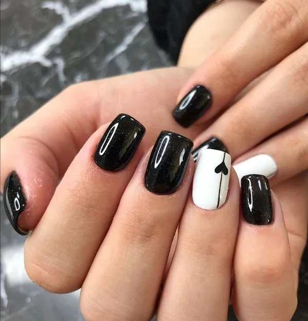 جدیدترین مدل ناخن آیس مشکی | 37 استایل شیک برای دخترای خفن! 29 Black ice nails 26