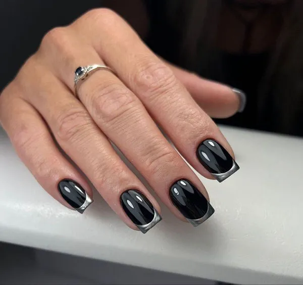 جدیدترین مدل ناخن آیس مشکی | 37 استایل شیک برای دخترای خفن! 8 Black ice nails 4