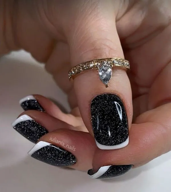 جدیدترین مدل ناخن آیس مشکی | 37 استایل شیک برای دخترای خفن! 10 Black ice nails 7