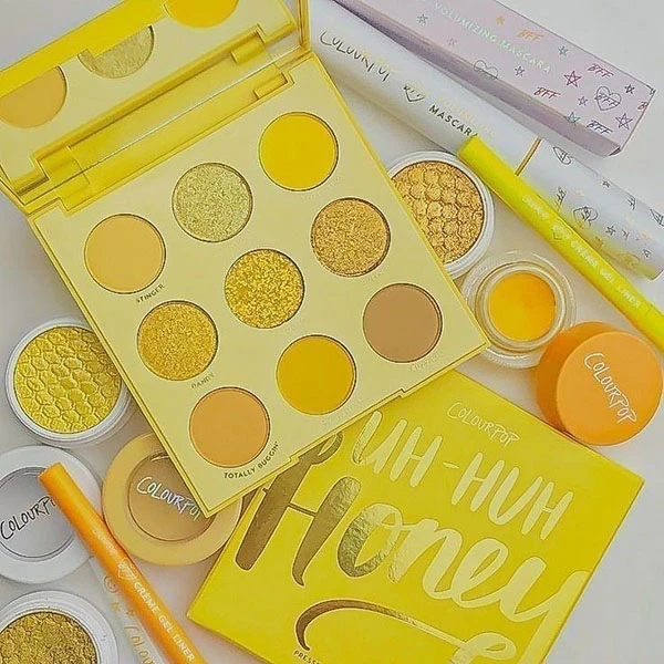 32 مدل پالت سایه کتابی فانتزی | یه دنیای رنگی روی پلکهات! 14 Book shadow palette 10