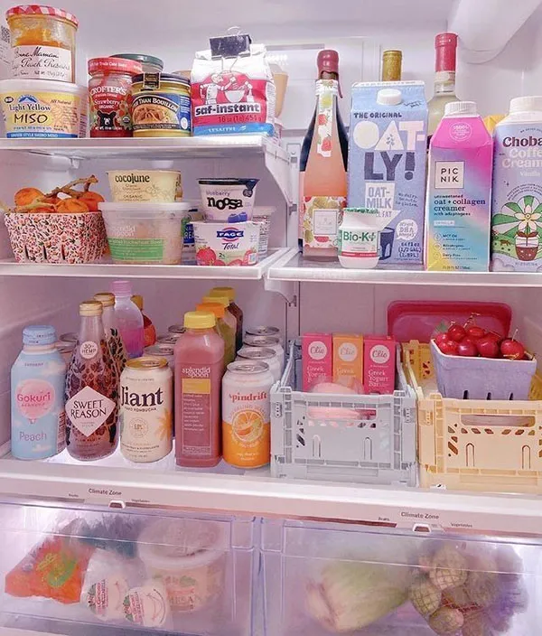 Bridal refrigerator arrangement 22
