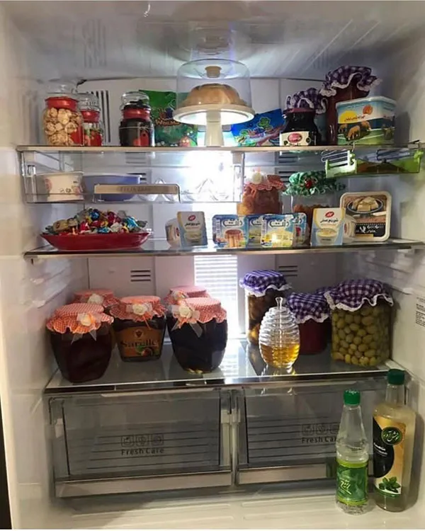 Bridal refrigerator arrangement 9