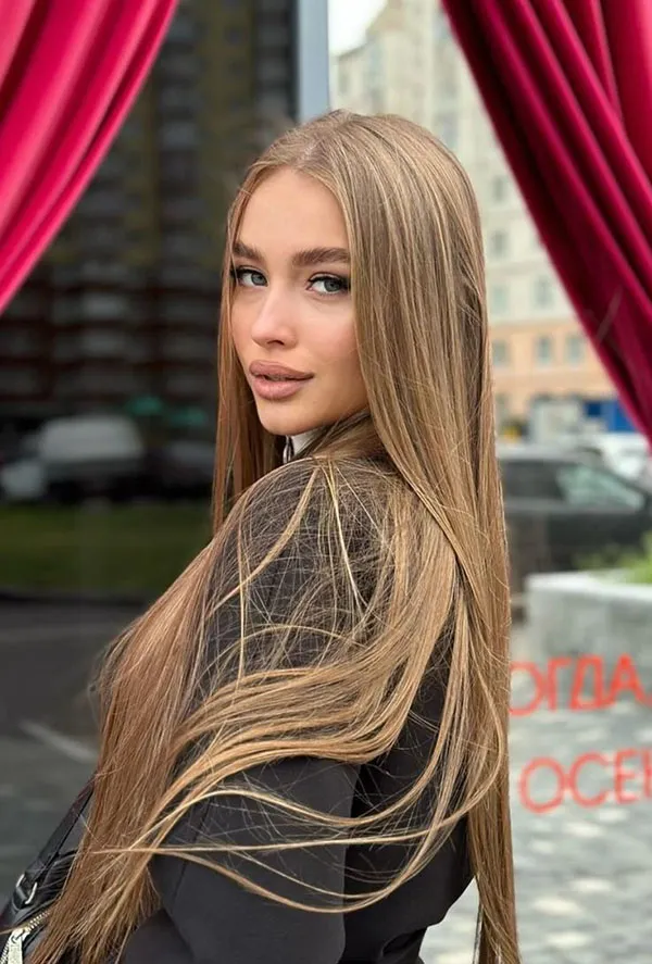 34 مدل رنگ مو قهوه ای کاراملی زنانه رو امتحان کردی یا هنوز منتظری؟ ✨ 24 Caramel brown hair color 23