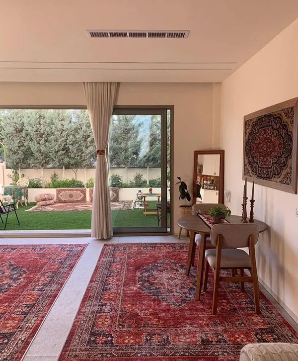 Carpet arrangement in a large living room 14