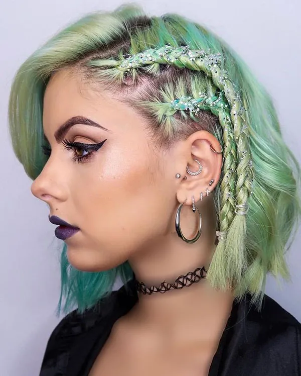 بافت رنگی مو کوتاه جدید دخترانه | 30 ایده جذاب برای تغییر استایل فوری و پرانرژی! 16 Color texture of short hair 13