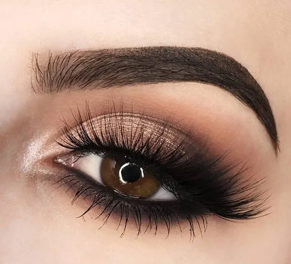 Dark eyeshadow 28