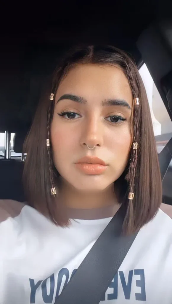 Doll girl hairstyle 20