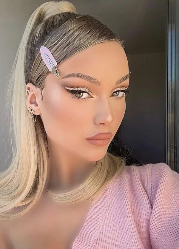 Doll girl hairstyle 31