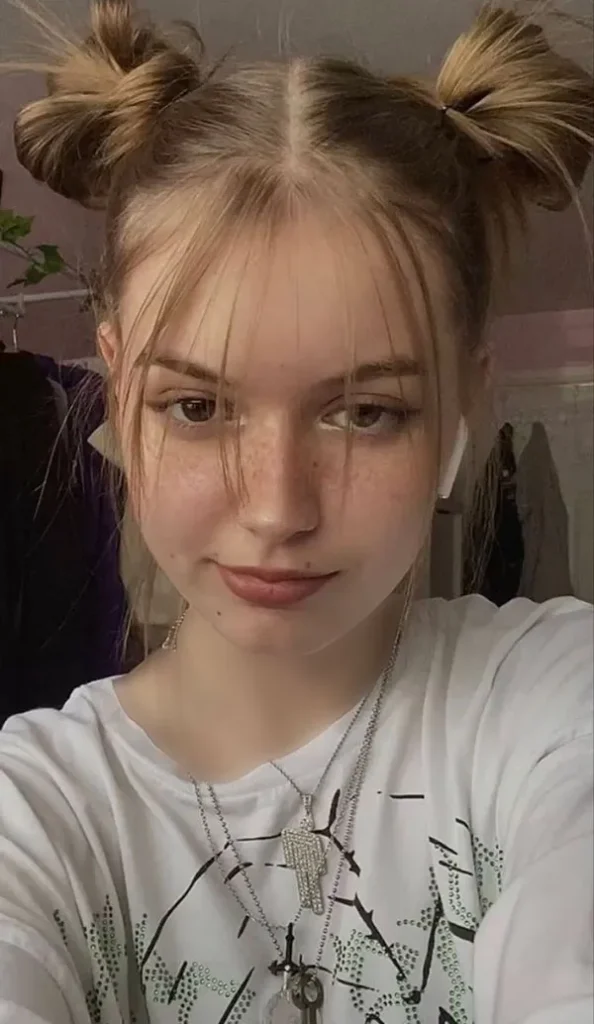 Doll girl hairstyle 6