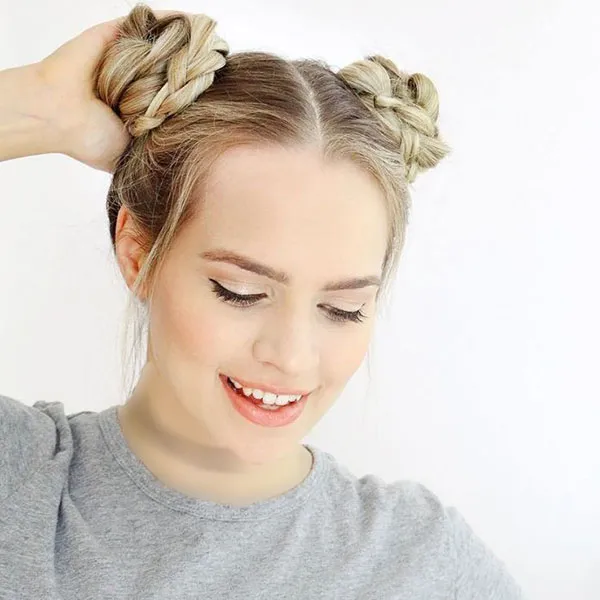Double tomato hairstyle for girls 23