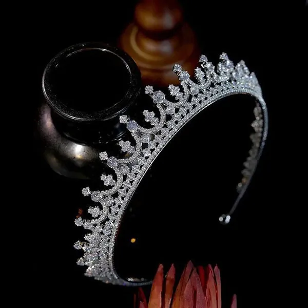 Elegant bridal crown 11