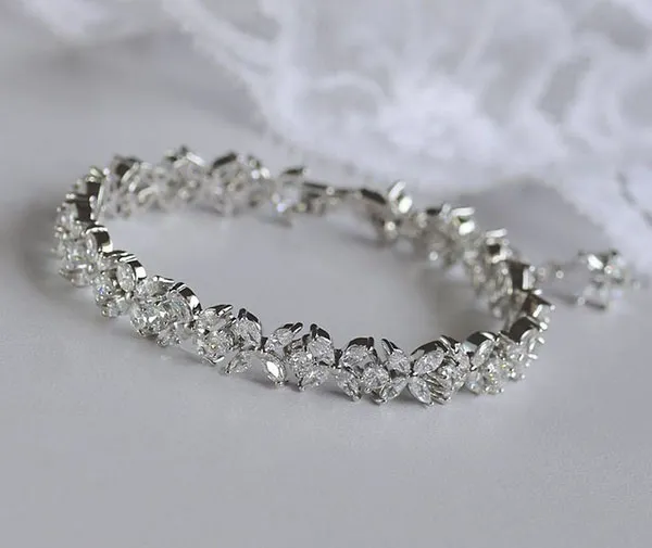 Elegant bridal crown 8