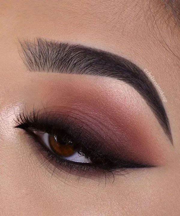 مدل آرایش چشم و ابرو دخترونه | 35 مدل ترند ۲۰۲۵ برای استایل شیک و دخترونه! 28 Eye and eyebrow makeup 24