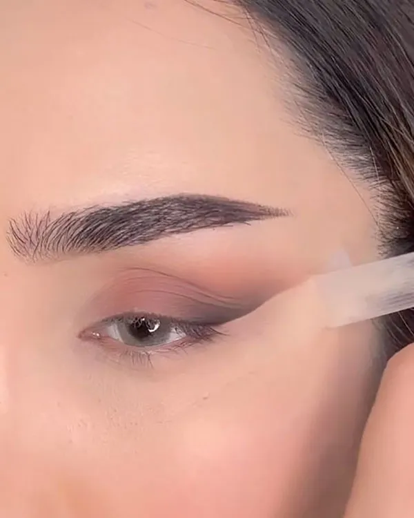 کدوم مدل سایه زدن چشم 2025 بیشتر به استایلت میاد؟ 7 Eye shading model 4