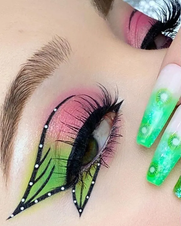 Fantasy girl eyeshadow 23