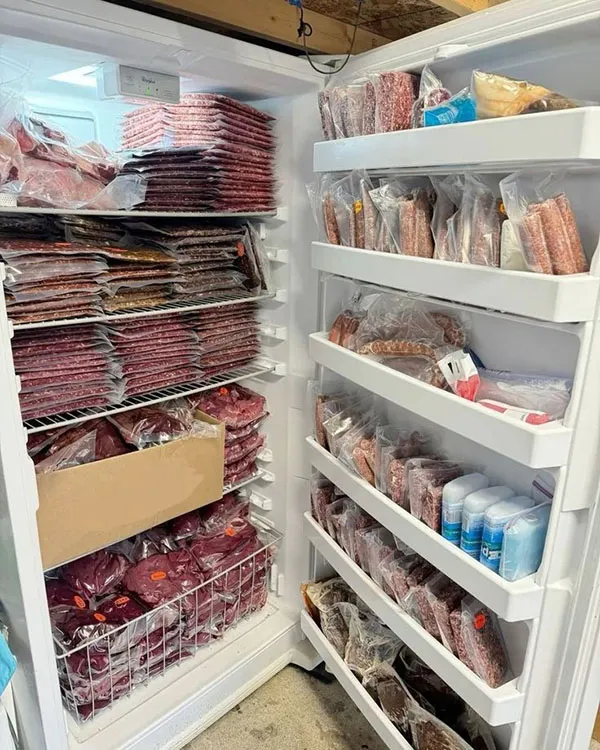 ایده چیدمان فریزر یخچال | فریزرت همیشه شلوغه؟ 6 ترفند ساده برای یک فریزر مرتب و جادار! 7 Freezer arrangement 4