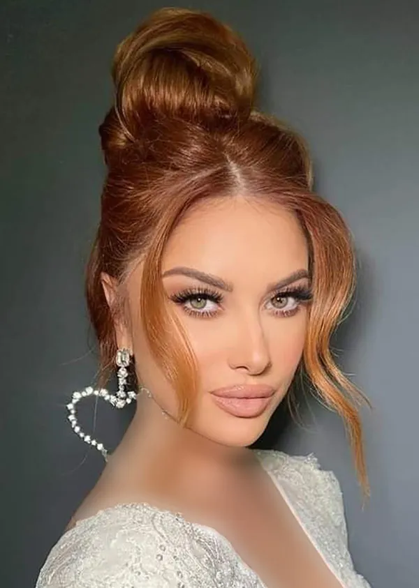 Front hair chignon model 21