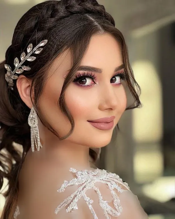 Front hair chignon model 22