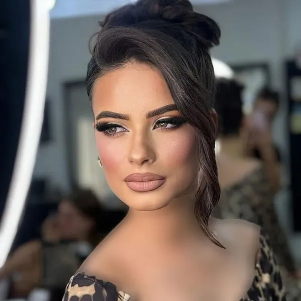 Front hair chignon model 31