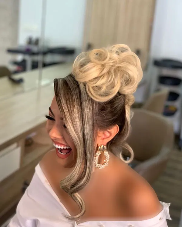 Front hair chignon model 34