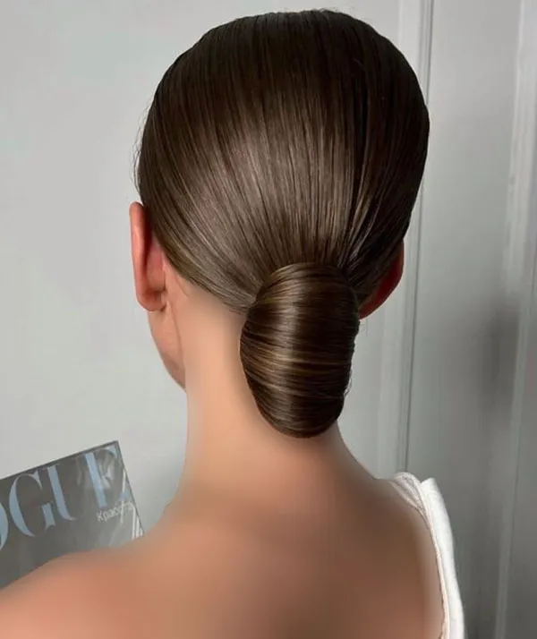 Girls chignon model 24