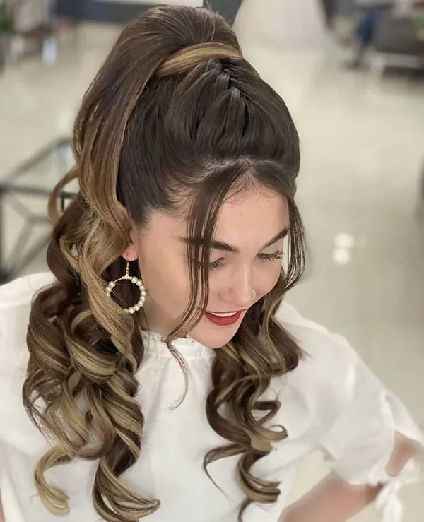 Girls curly ponytail hairstyle 3